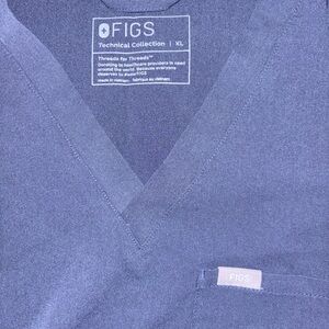 Figs Women’s V-Neck Sweater in Navy